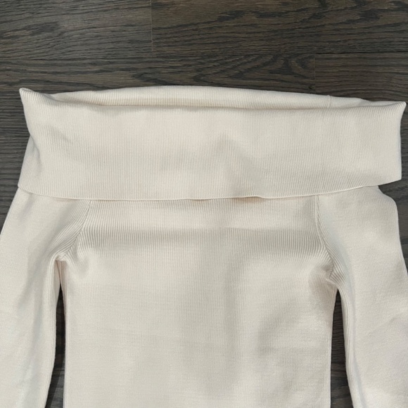 Dynamite Fold over Off Shoulder long sleeve sweater - Picture 4 of 5